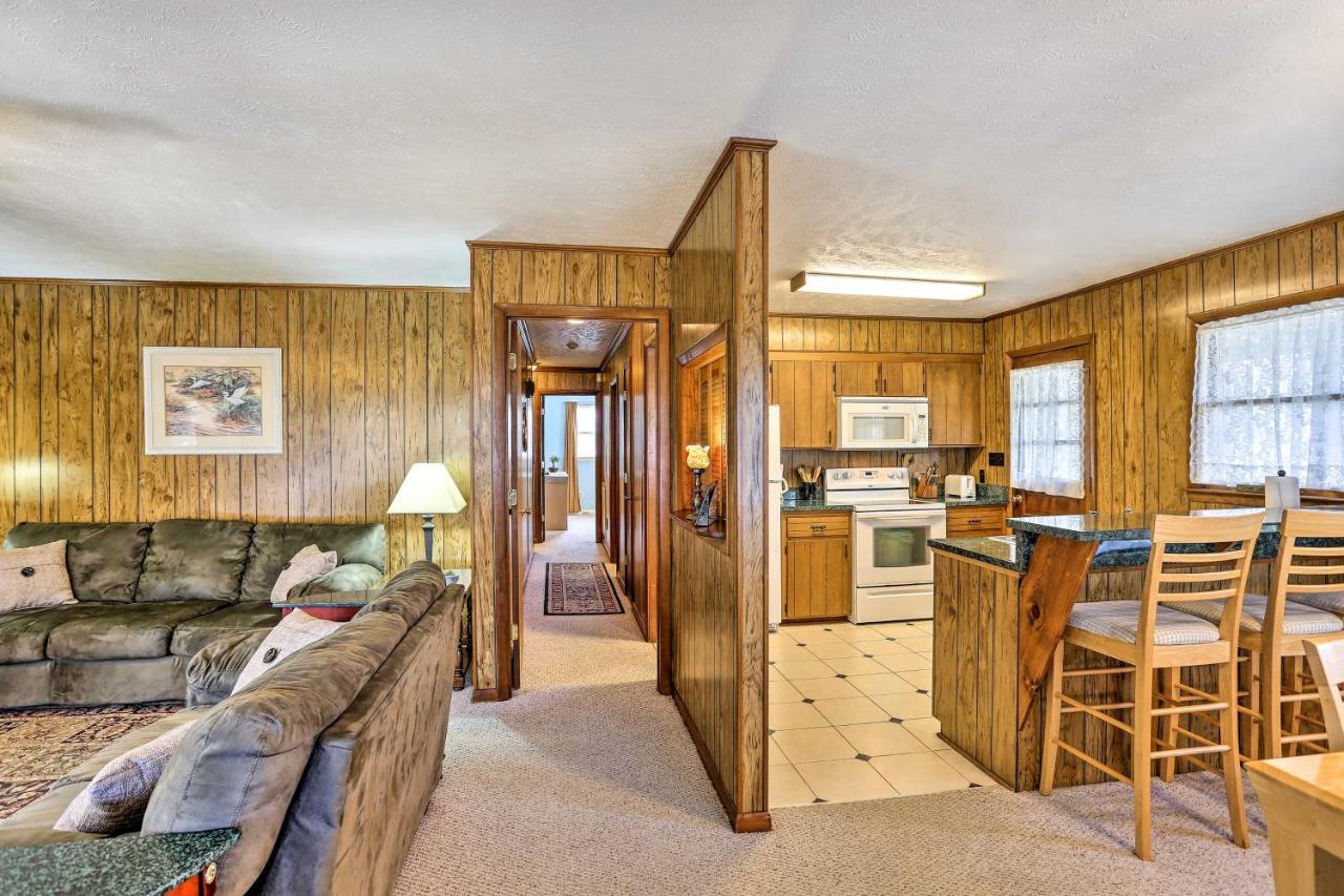 Lake Waccamaw Home With Fenced Yard And Shared Pier! Eksteriør billede